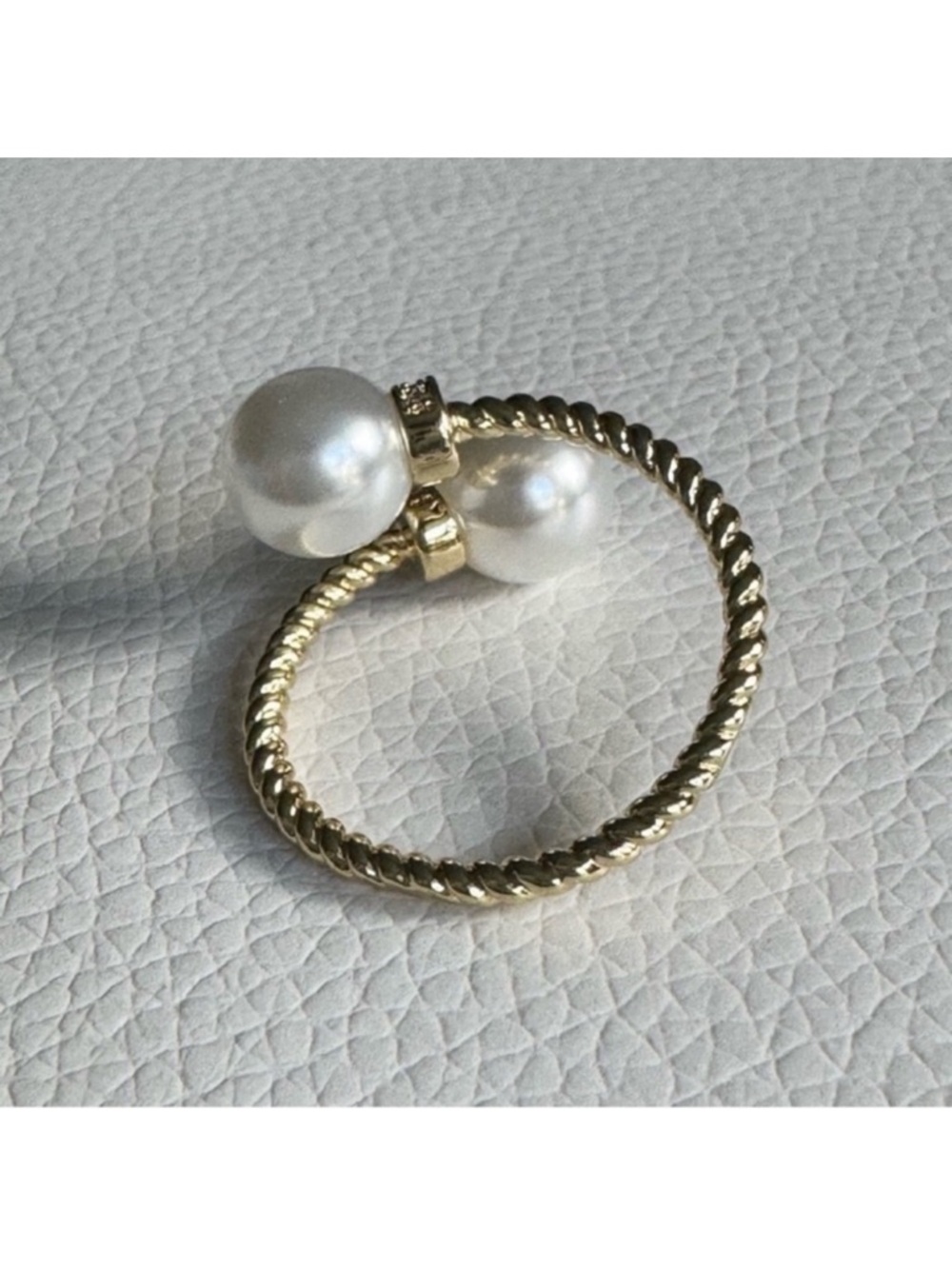 Gold tone Pearl Double-Accent Ring - New - Picture 8 of 8